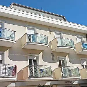 Rossella ** Riccione